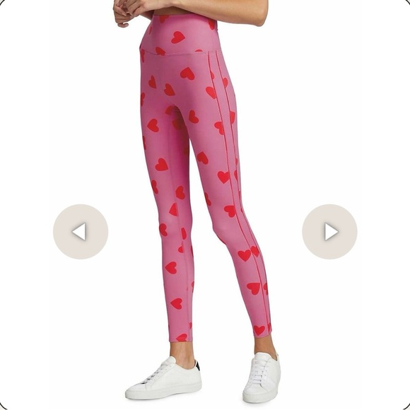 BEACH RIOT Kat leggings Valentine Hearts SIZE: SMALL - Picture 3 of 16